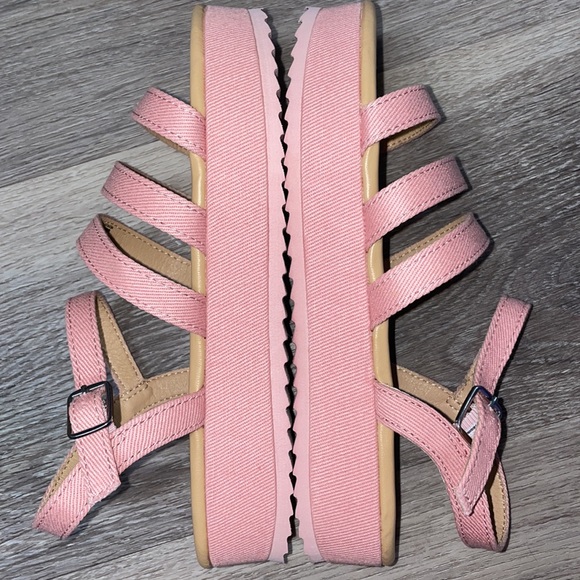NWOT Twill Strappy Platform Sandals - Picture 5 of 6